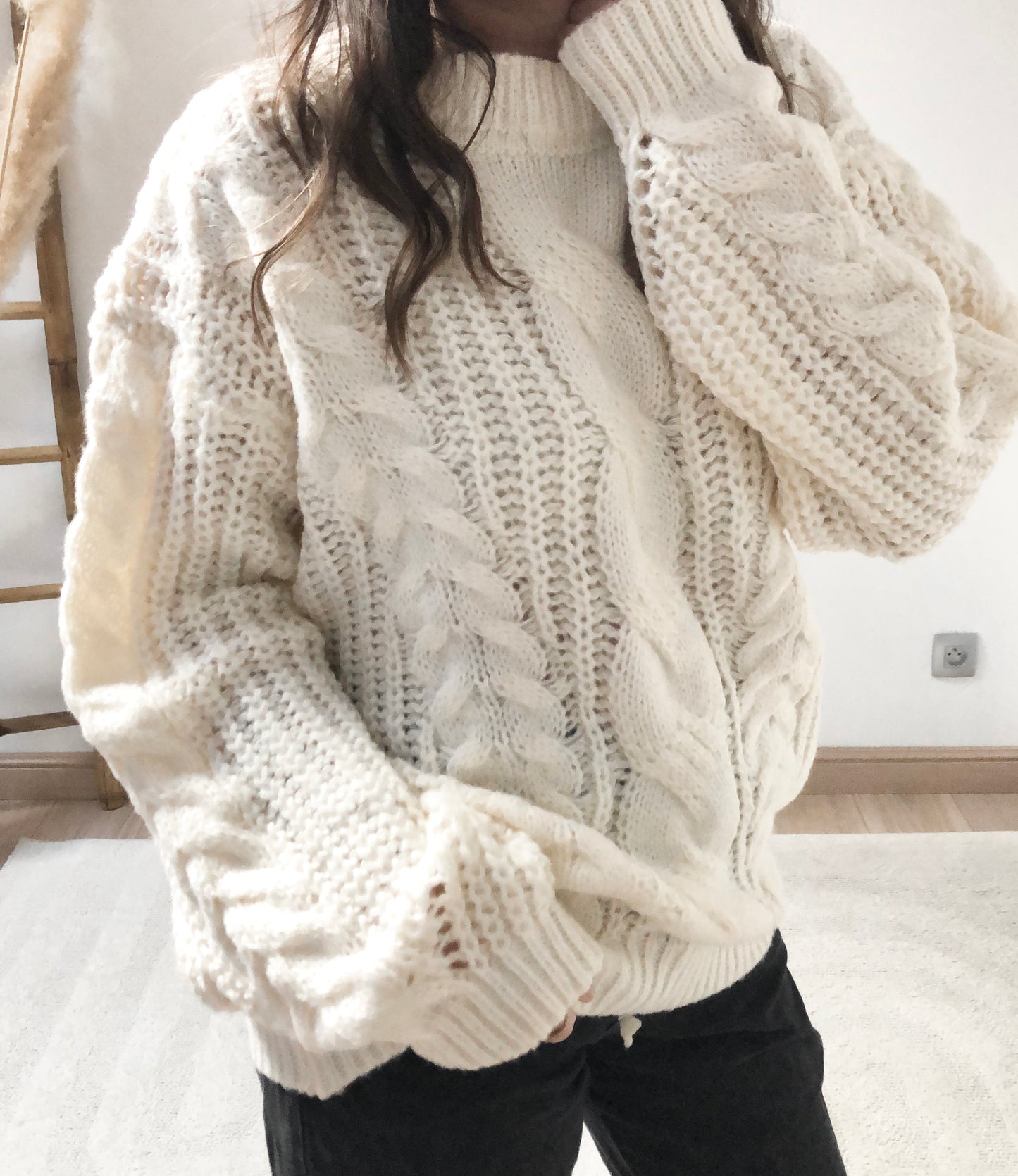 PULL MIANA