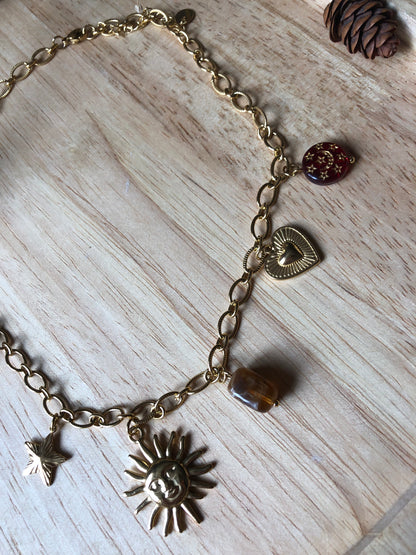 COLLIER LISA